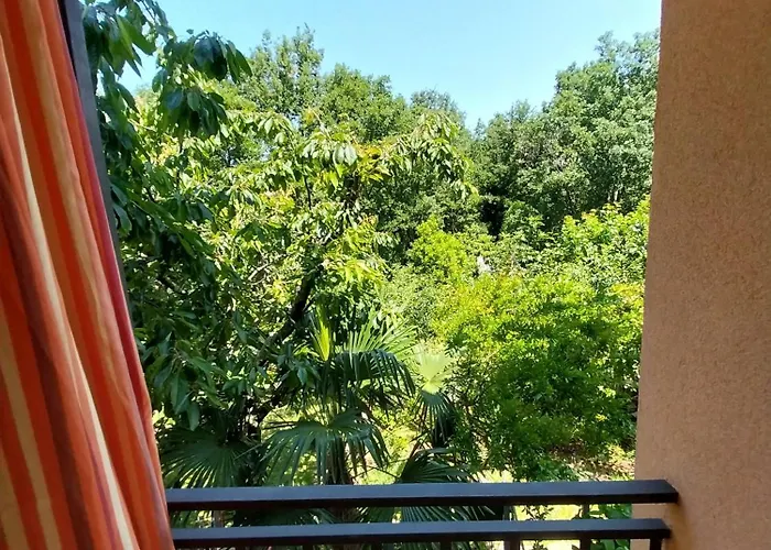 Apartman With Parking Space - 10404